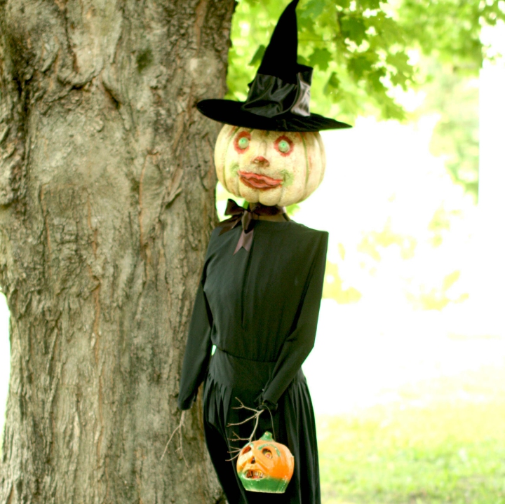 Pumpkin head witch.jpg